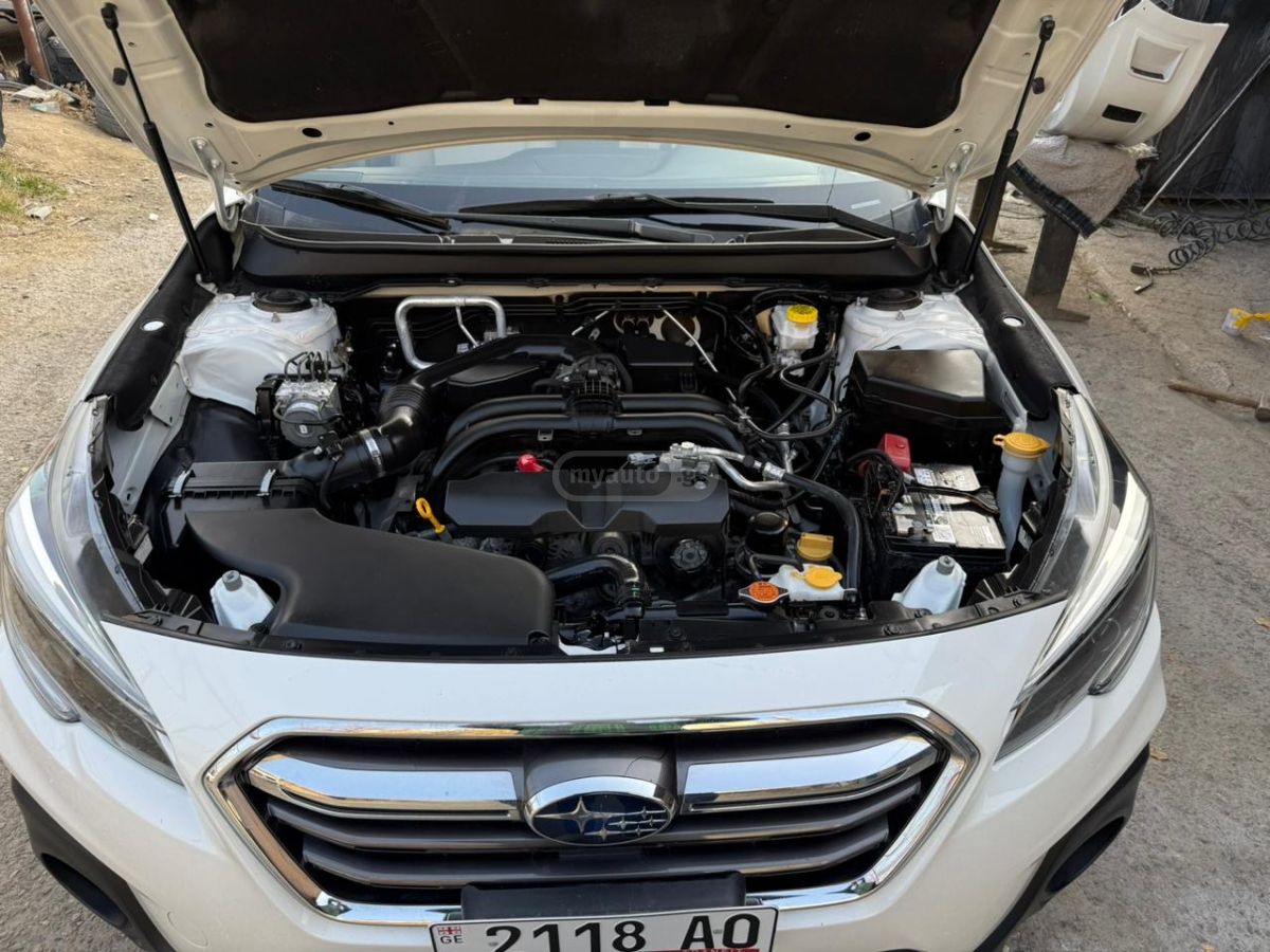 Subaru Outback - фото 2