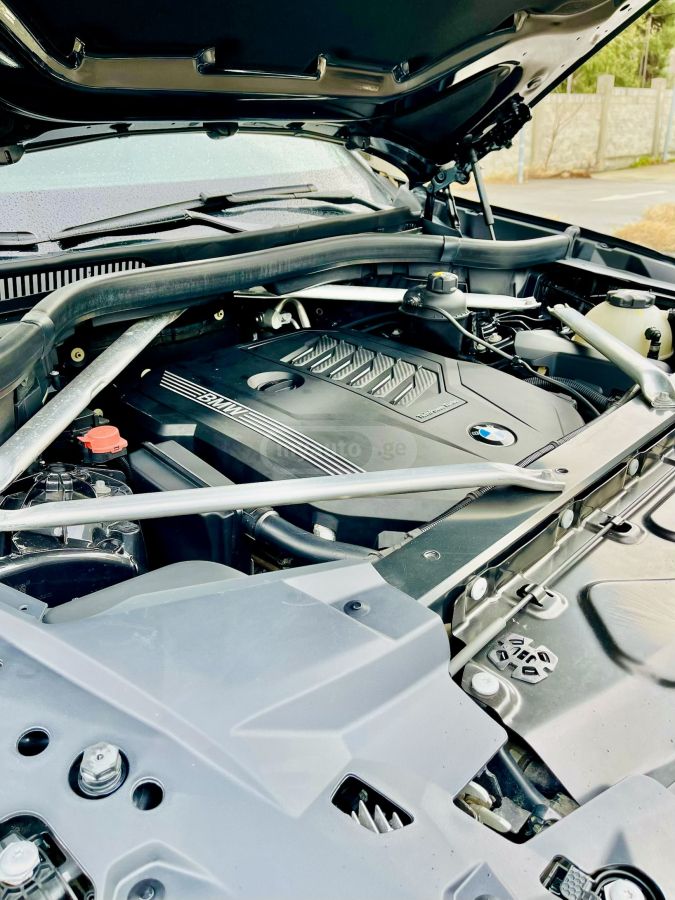 BMW X5 - фото 14