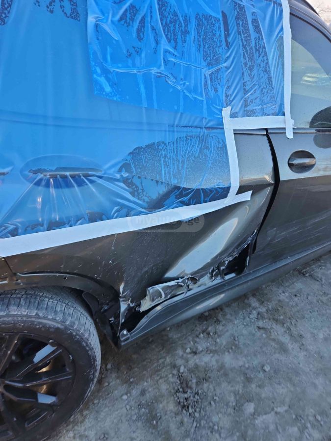 BMW  — миниатюра 5