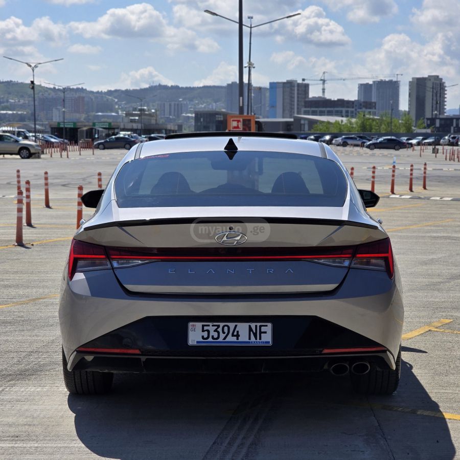 Hyundai Elantra - фото 6