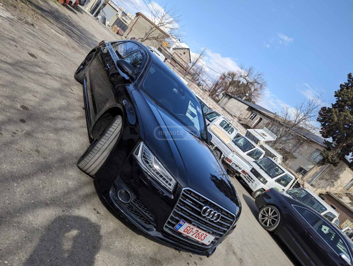 Audi A8 - фото 6