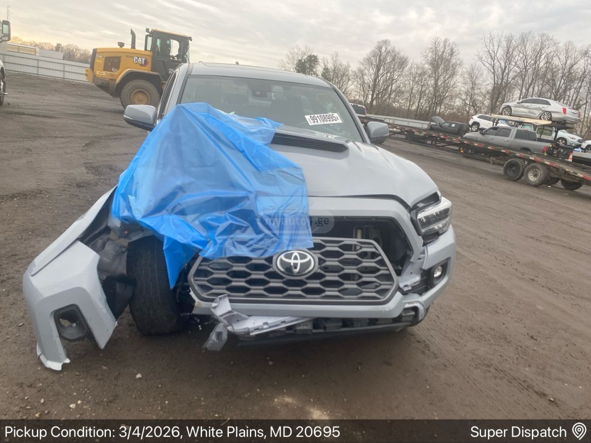 Toyota Tacoma - фото 3