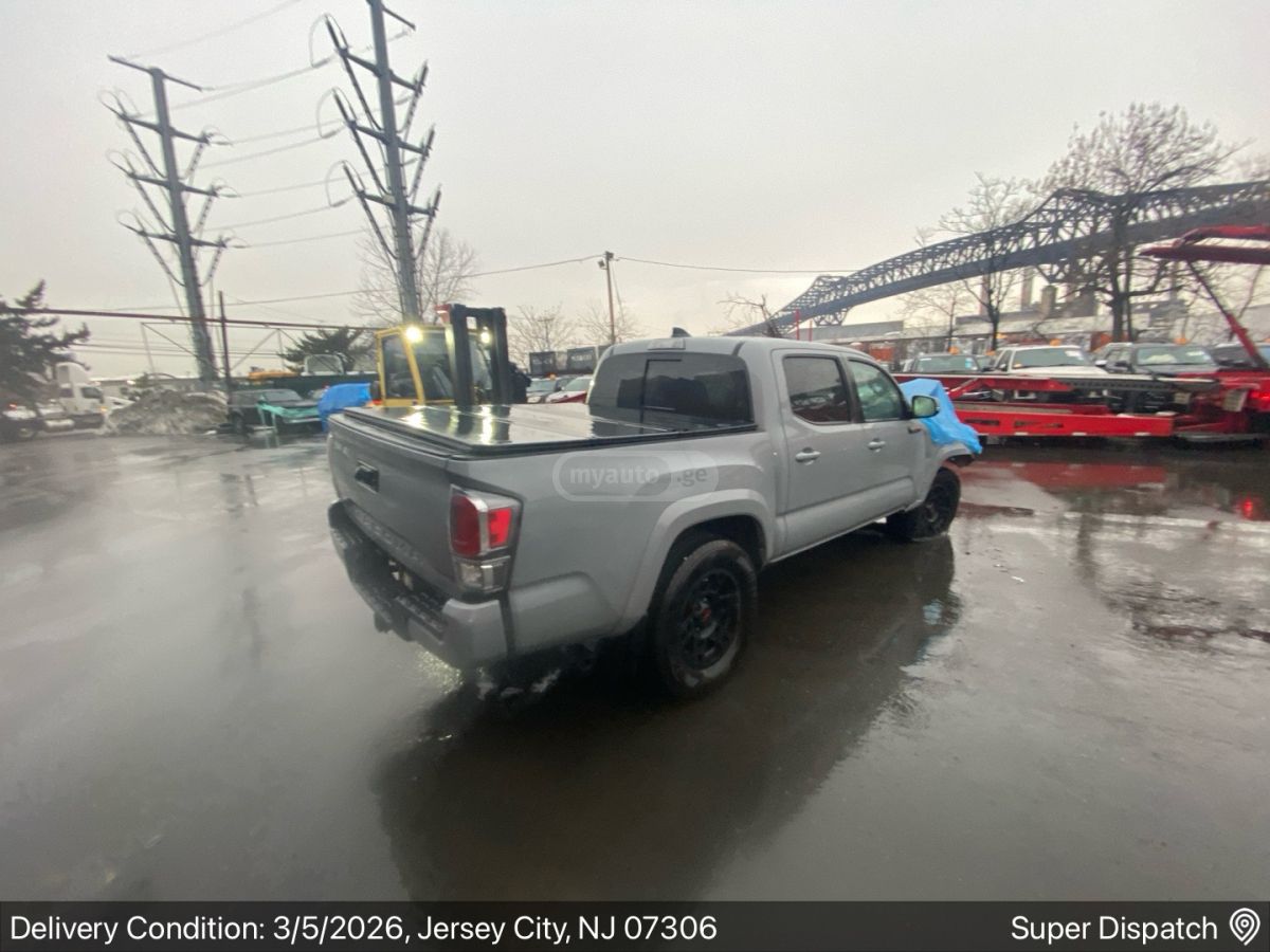 Toyota Tacoma - фото 9