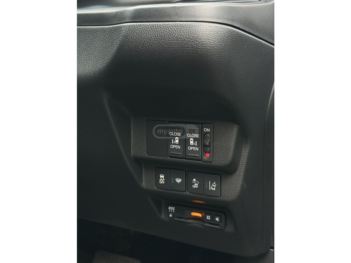 Honda Freed - фото 14