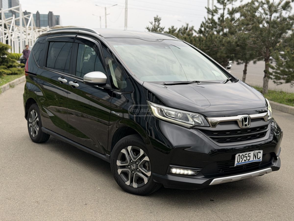 Honda Freed - фото 4