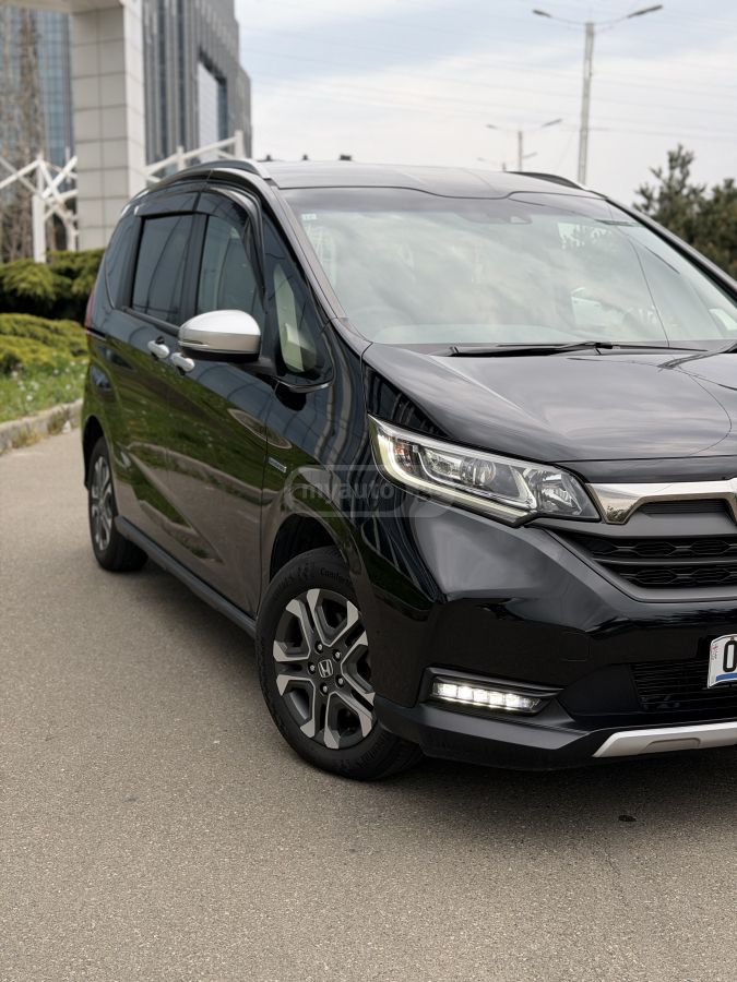 Honda Freed - фото 5