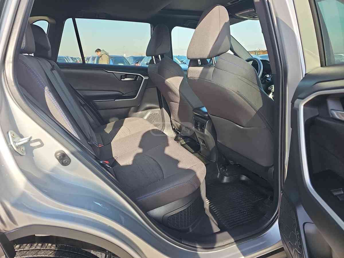 Toyota RAV 4 - фото 10