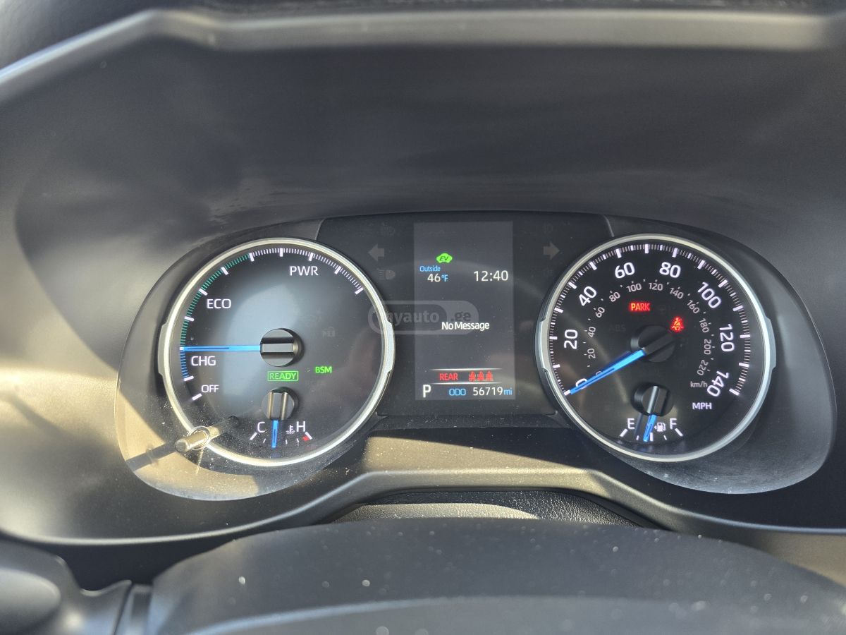 Toyota RAV 4 - фото 8