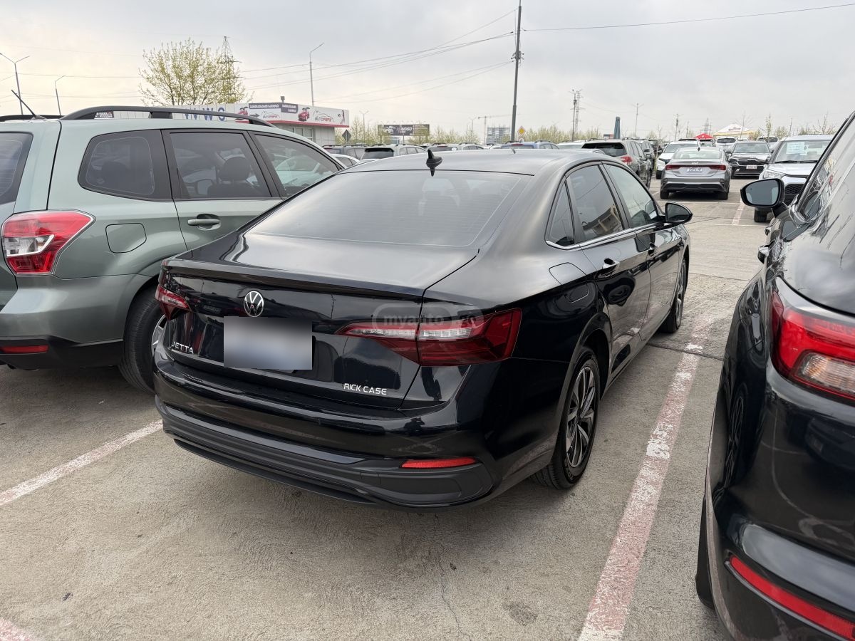 Volkswagen Jetta - фото 4