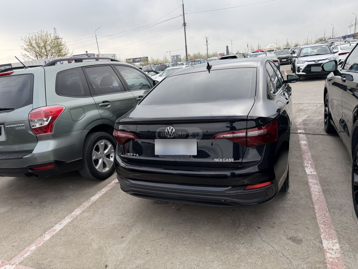 Volkswagen Jetta - фото 5