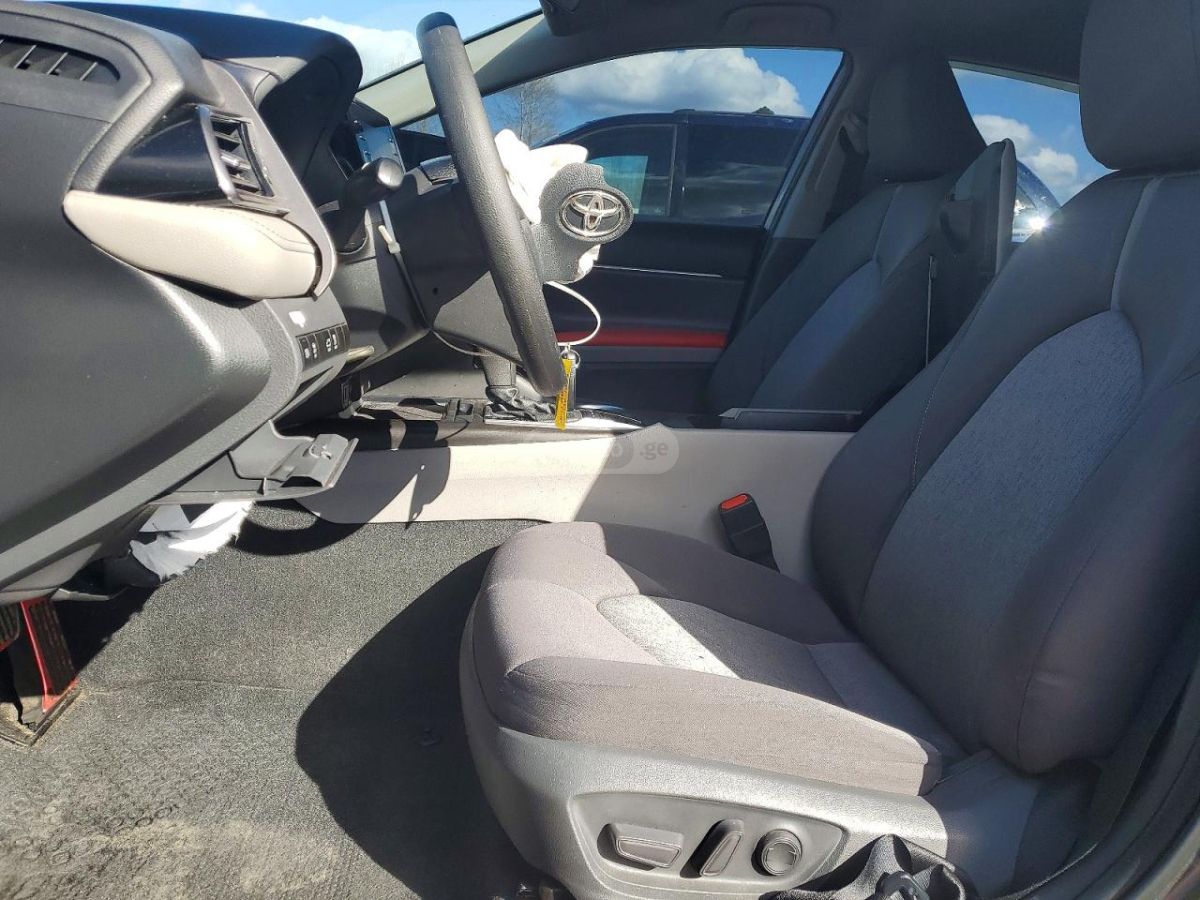 Toyota Camry - фото 9