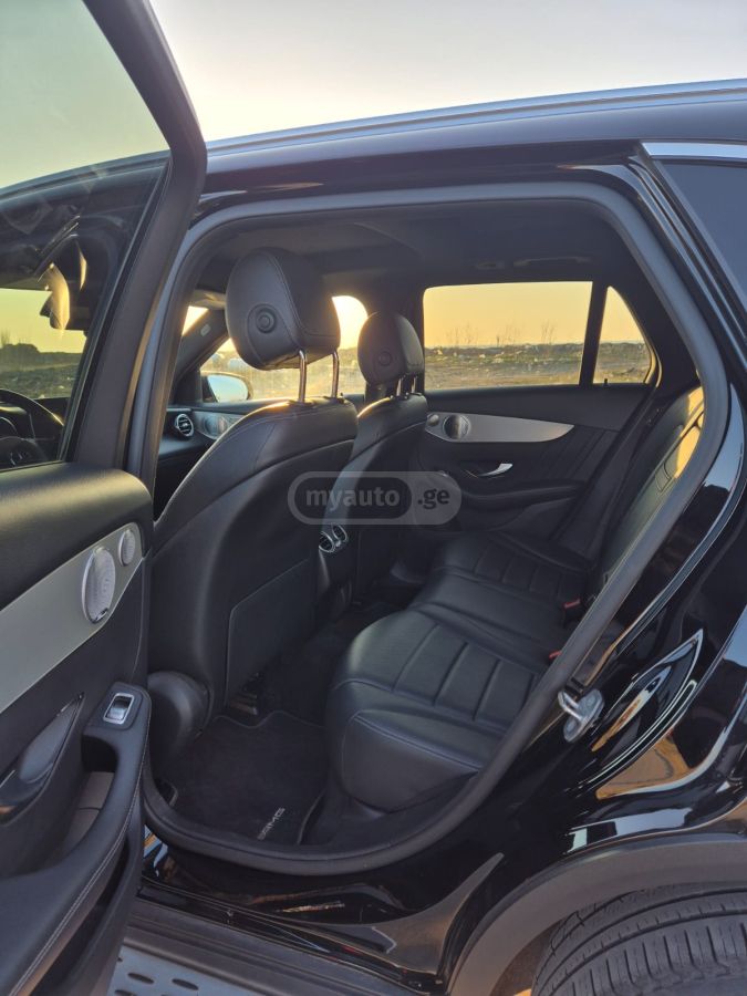 Mercedes-Benz GLC 300 - фото 8