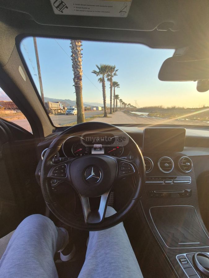Mercedes-Benz GLC 300 - фото 9