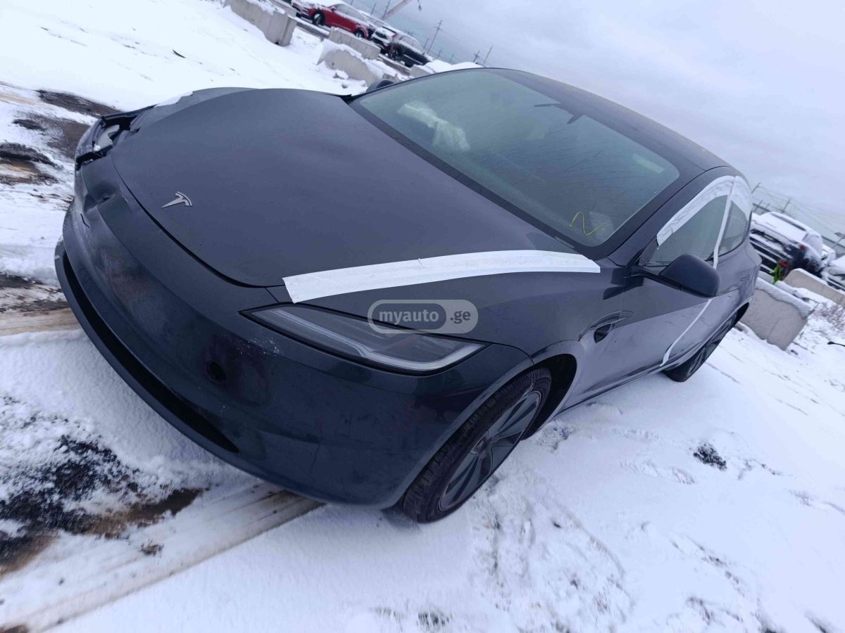 Tesla Model 3 2025 — миниатюра 1