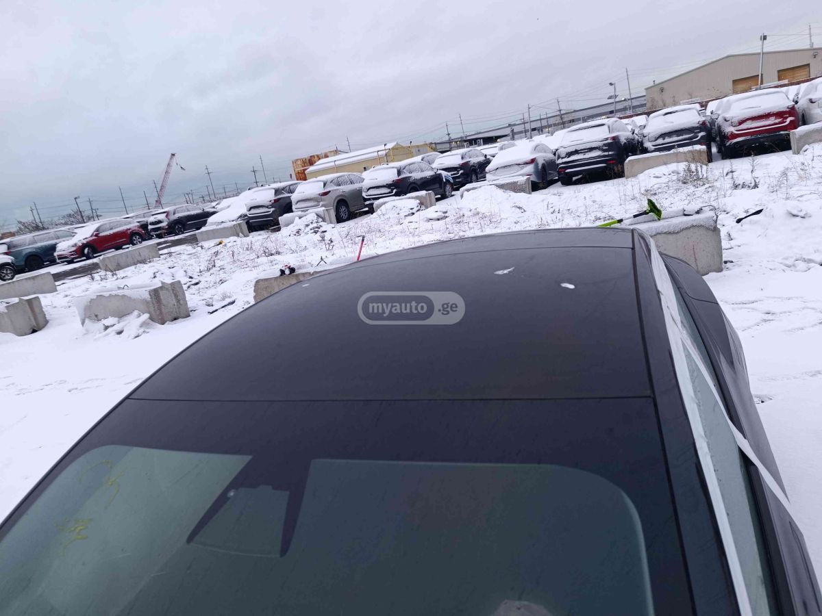 Tesla Model 3 2025 — миниатюра 6