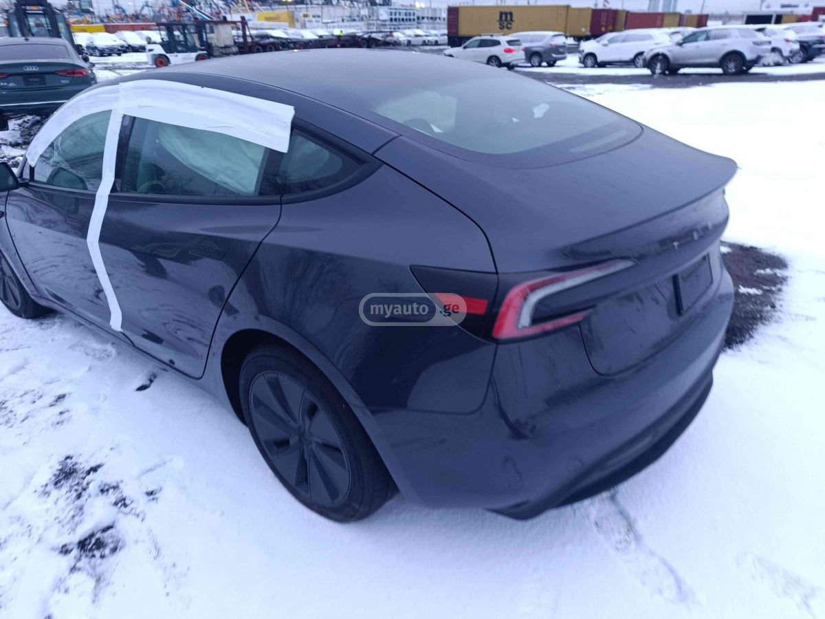 Tesla Model 3 2025 — миниатюра 7