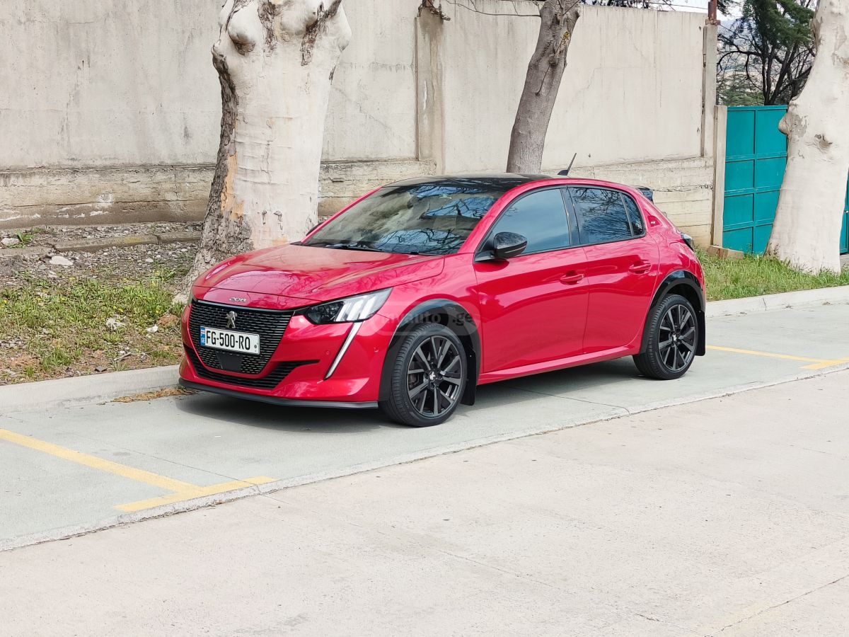 Peugeot 208 - фото 3