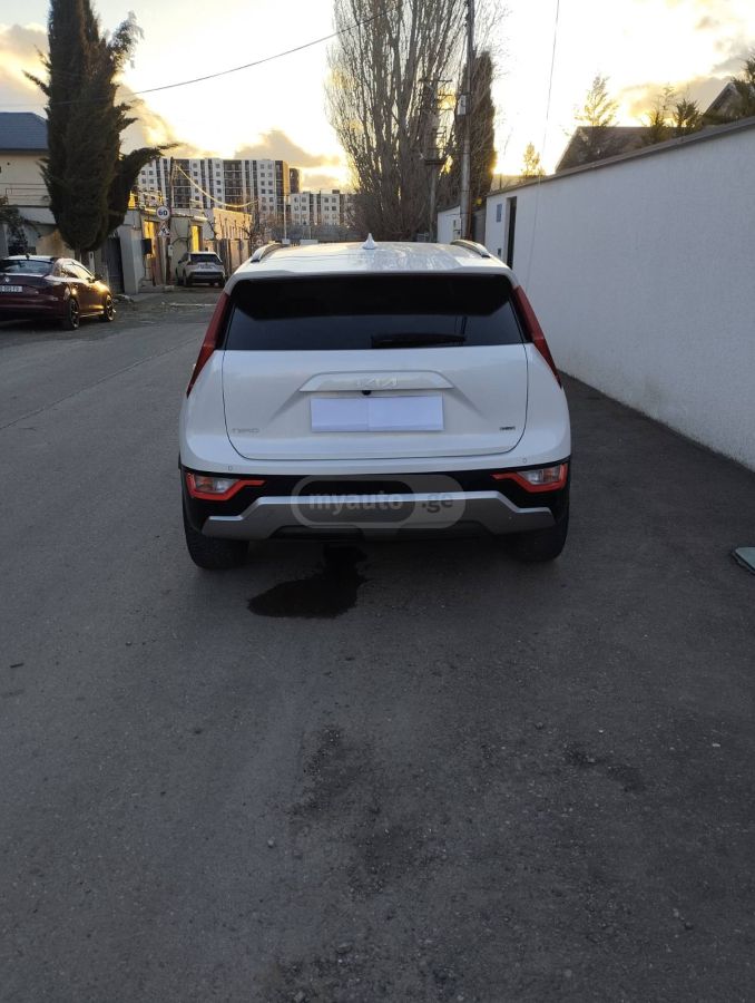 Kia Niro - фото 10