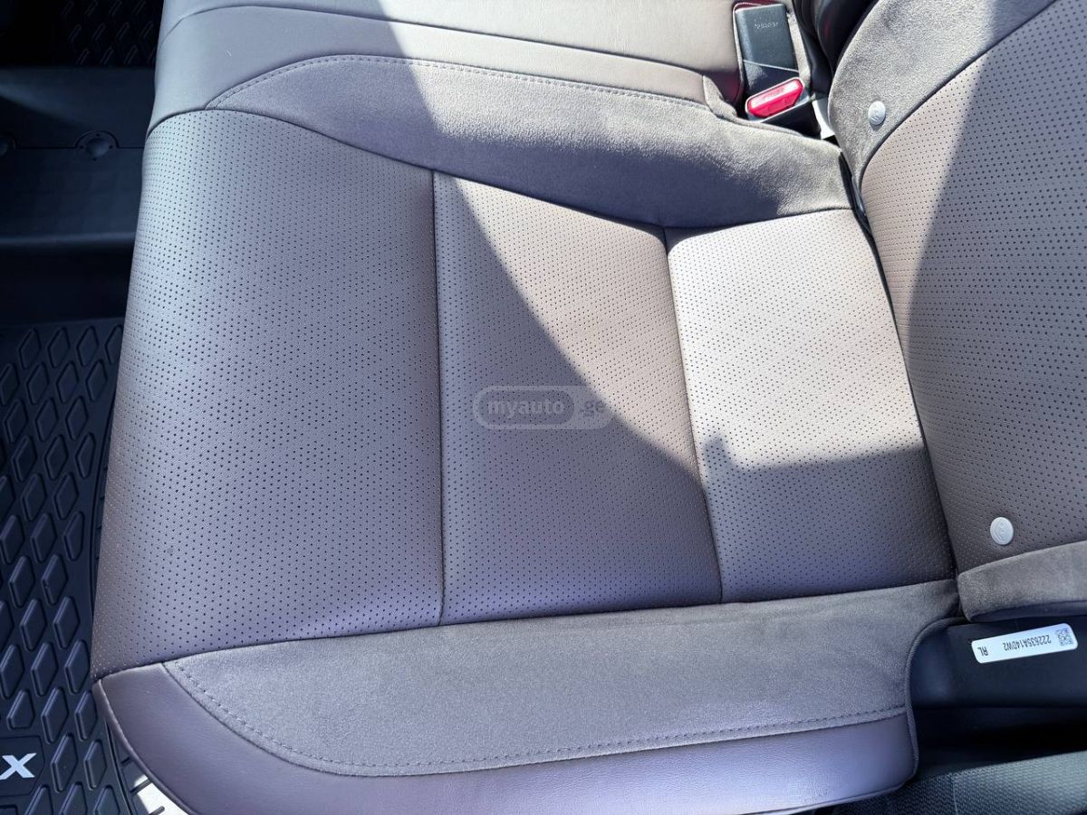 Lexus Executive — миниатюра 8