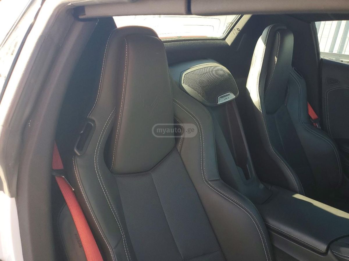 Chevrolet Corvette 2023 — миниатюра 10