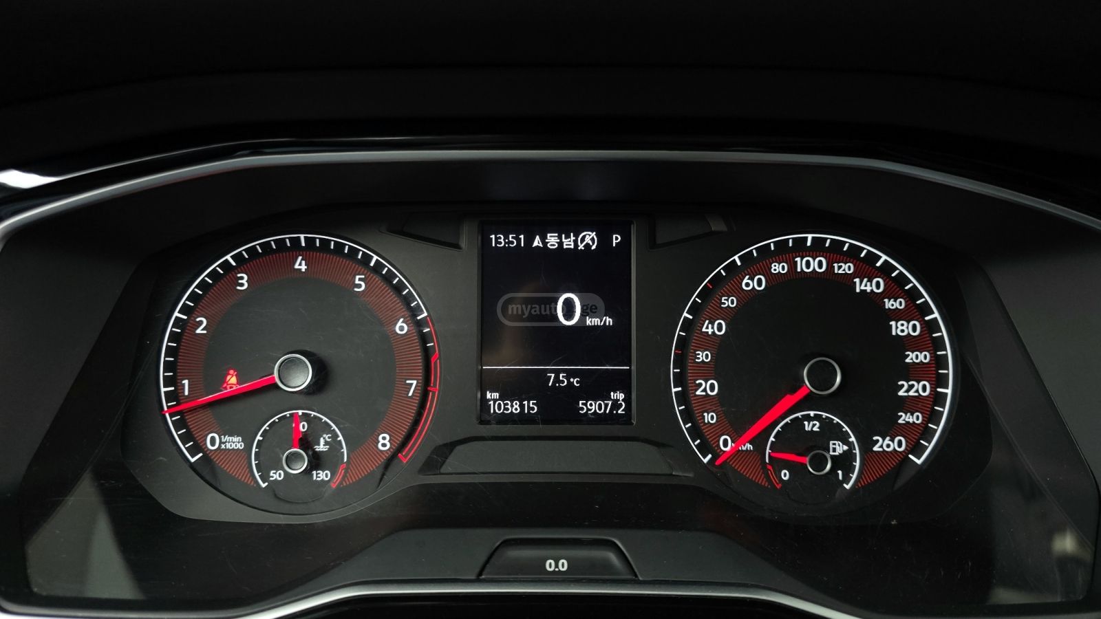 Volkswagen Jetta - фото 10