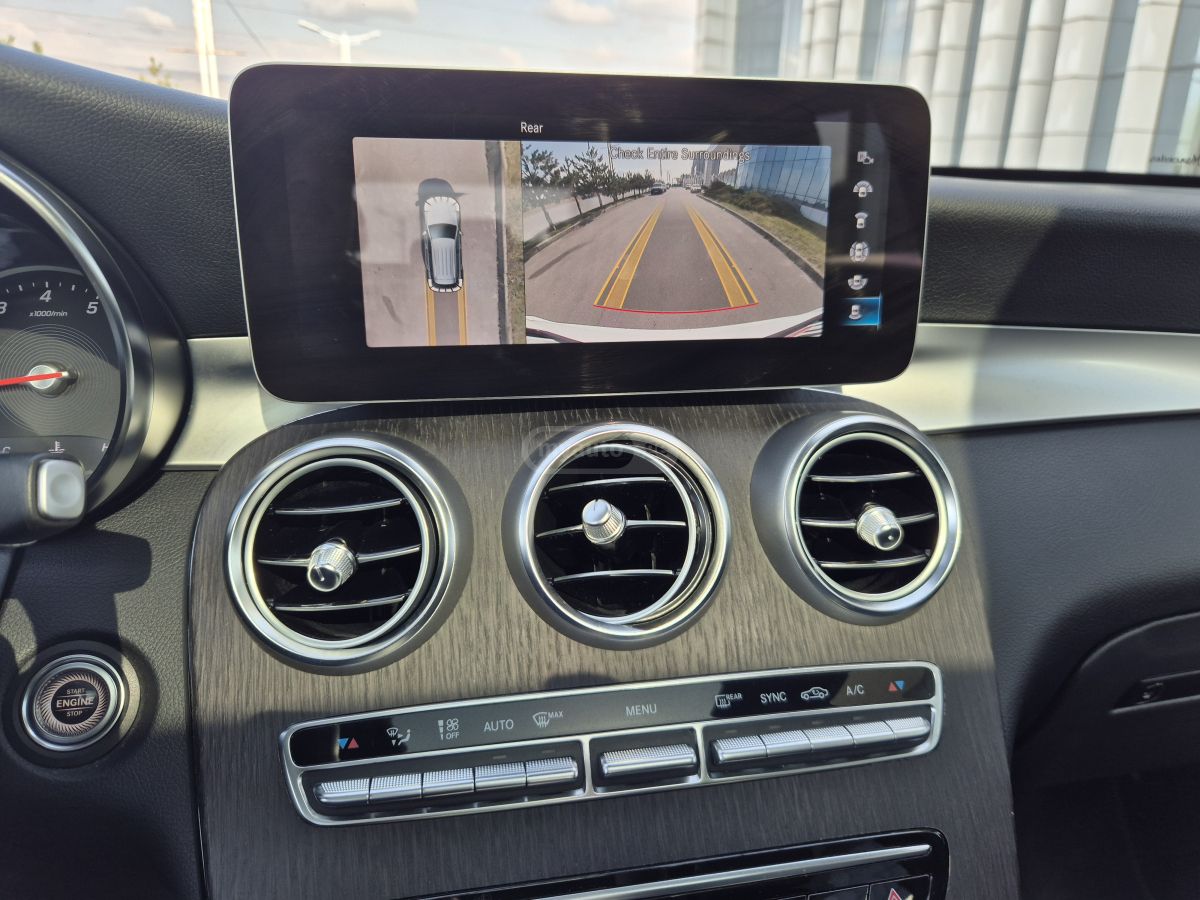 Mercedes-Benz GLC 300 - фото 14