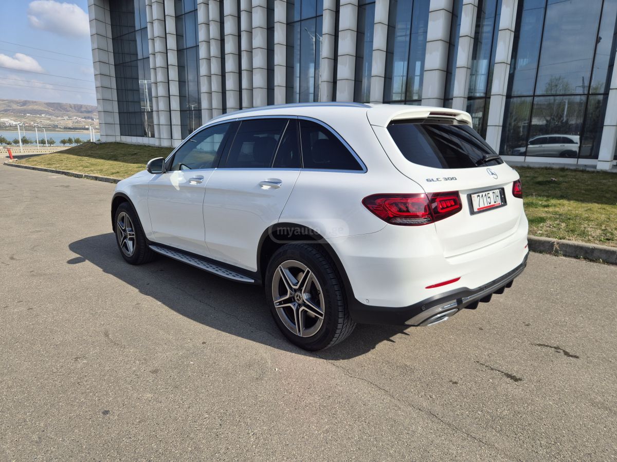 Mercedes-Benz GLC 300 - фото 6