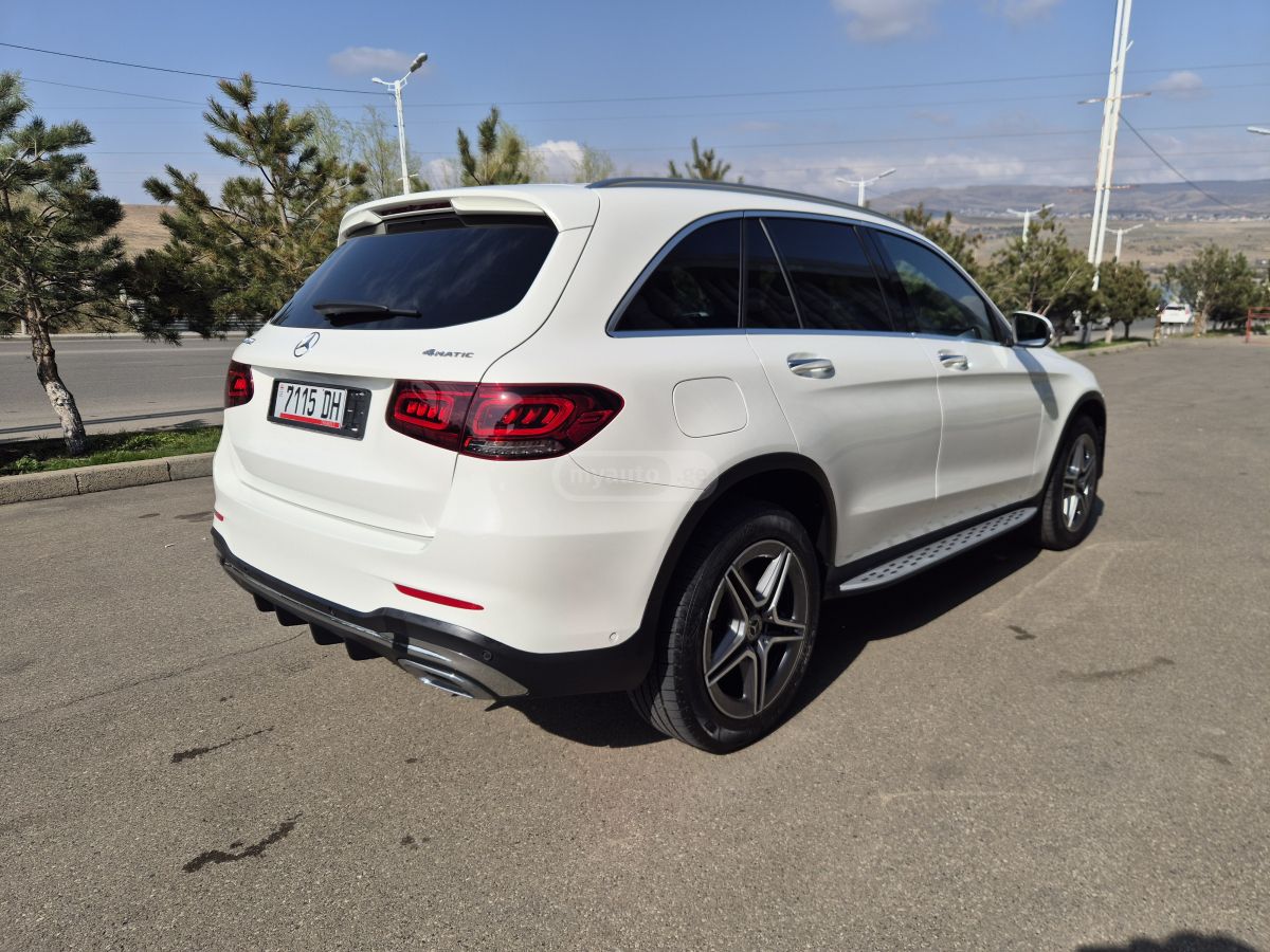 Mercedes-Benz GLC 300 - фото 7