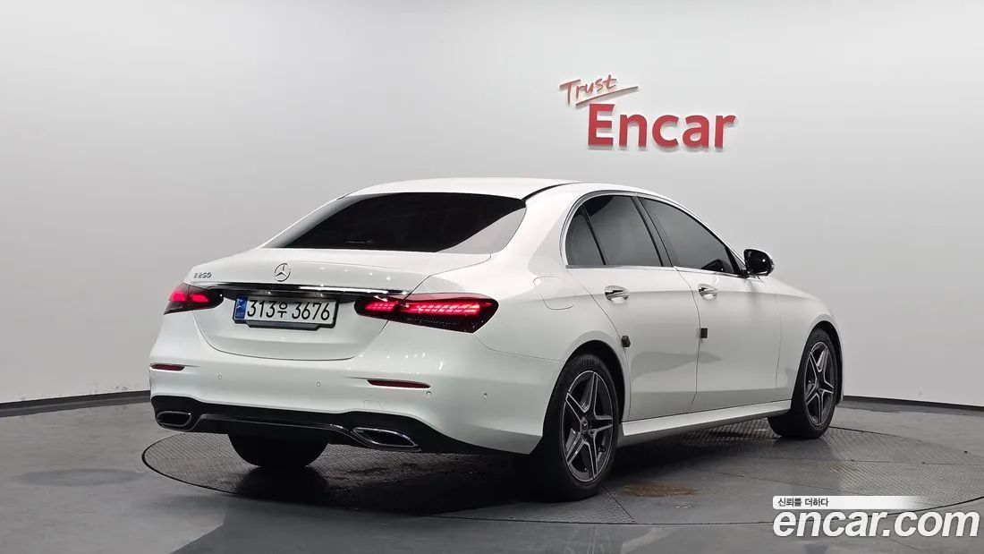 Mercedes-Benz E53 AMG 2023 — миниатюра 2