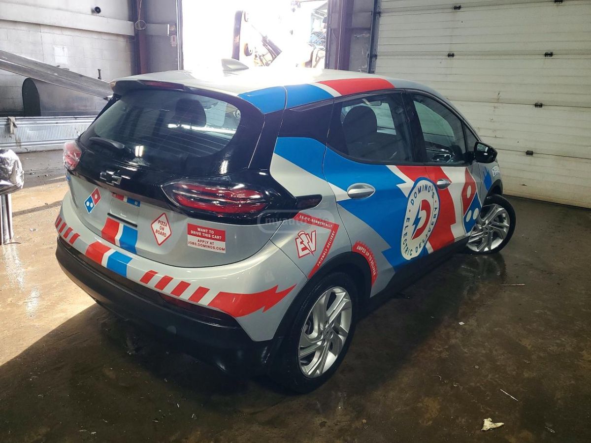 Chevrolet Bolt EV 2023 — миниатюра 3