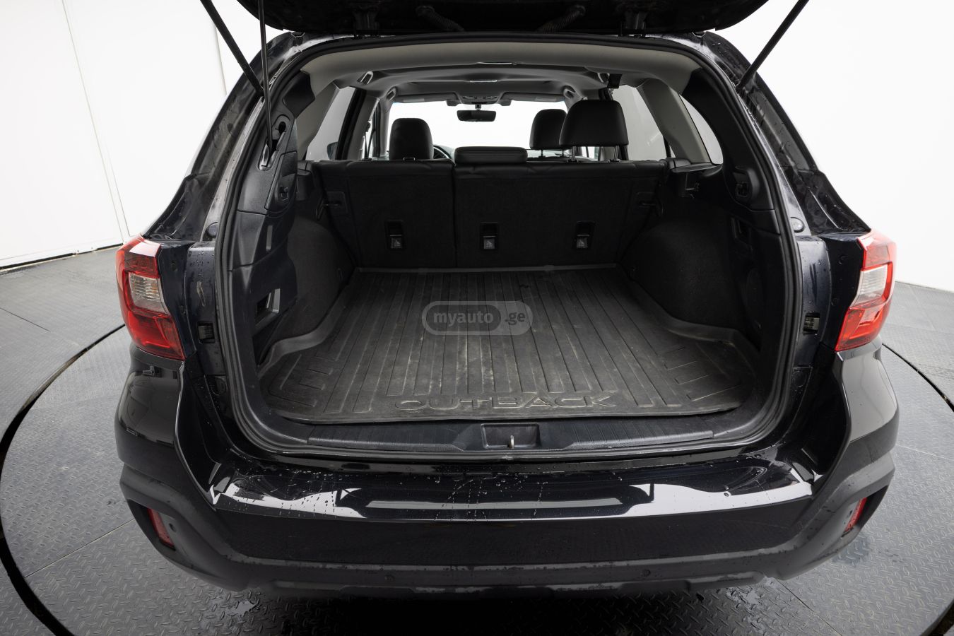 Subaru Outback - фото 7