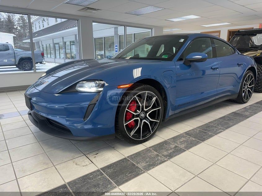 Porsche Taycan 4 S - фото 2