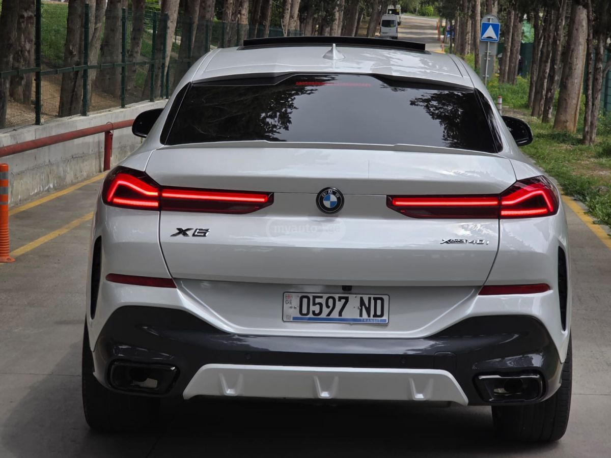 BMW X6 - фото 1