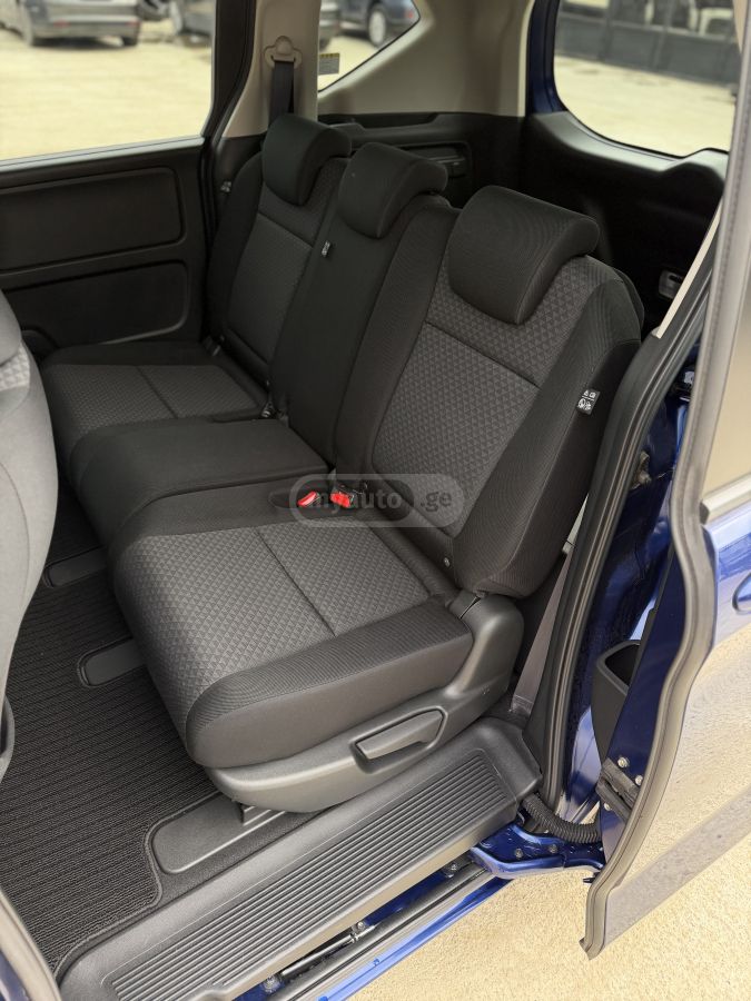 Honda Freed - фото 9