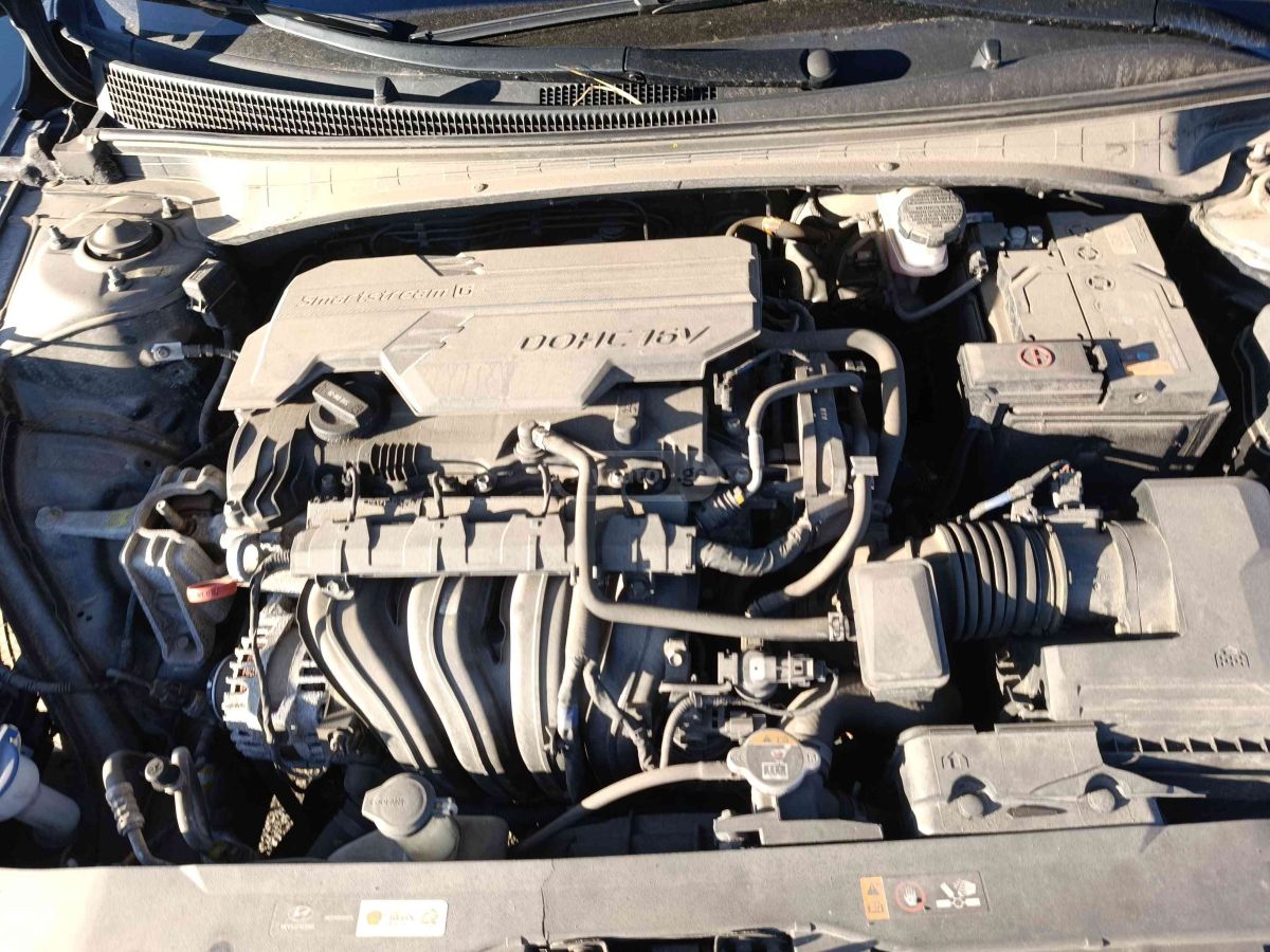 Hyundai Elantra - фото 7