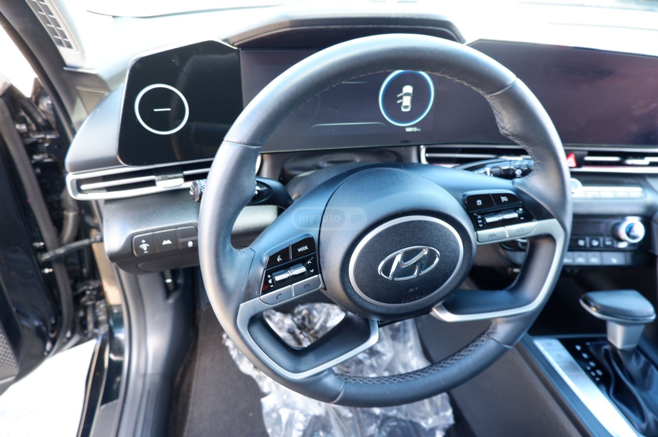 Hyundai Elantra - фото 11