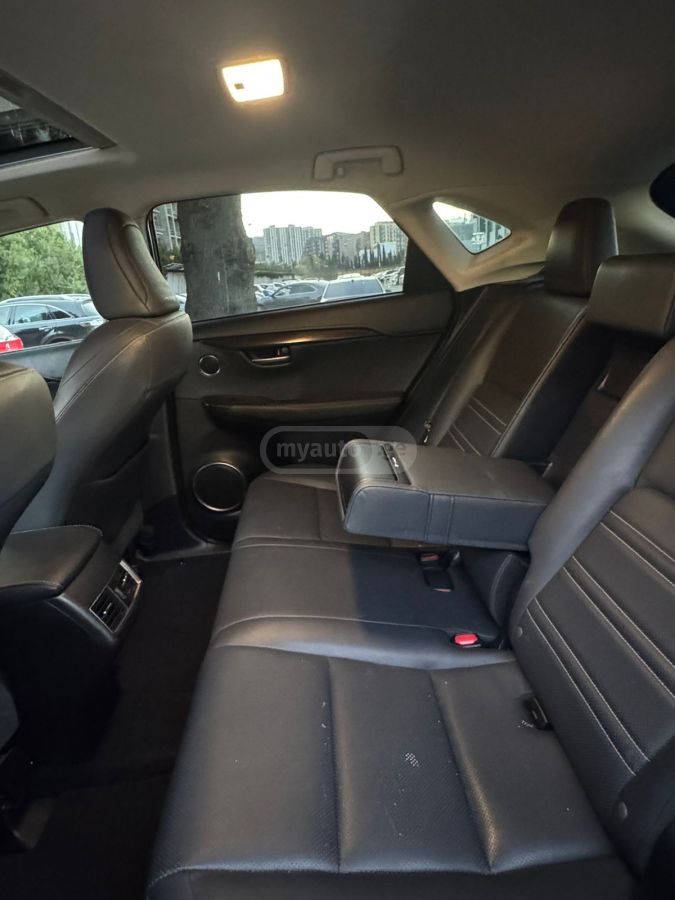 Lexus NX 200 - фото 9