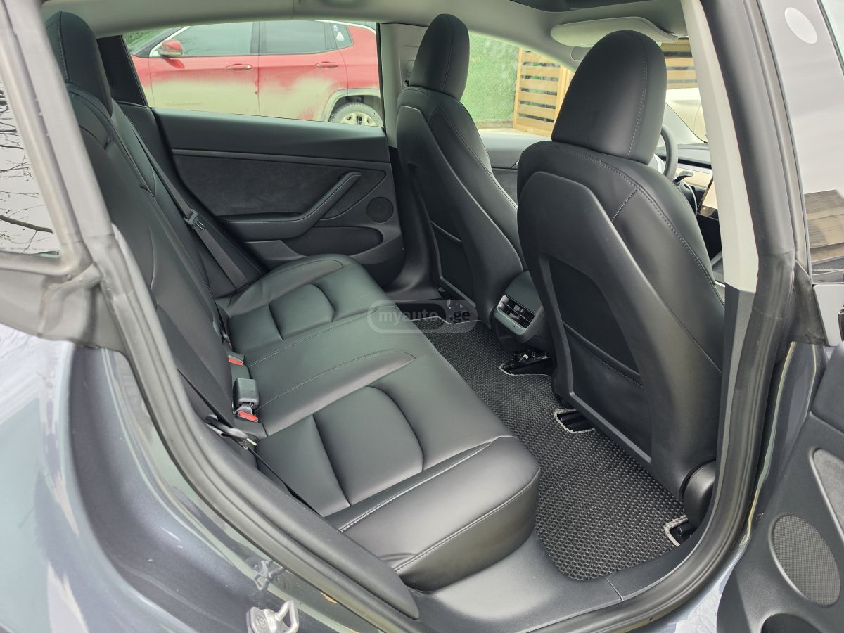 Tesla Model 3 - фото 8
