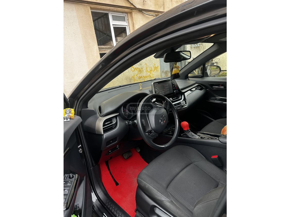 Toyota CHR - фото 5