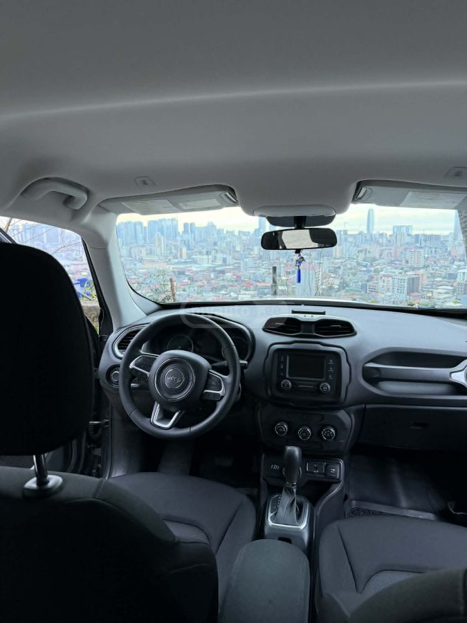 Jeep Renegade - фото 4
