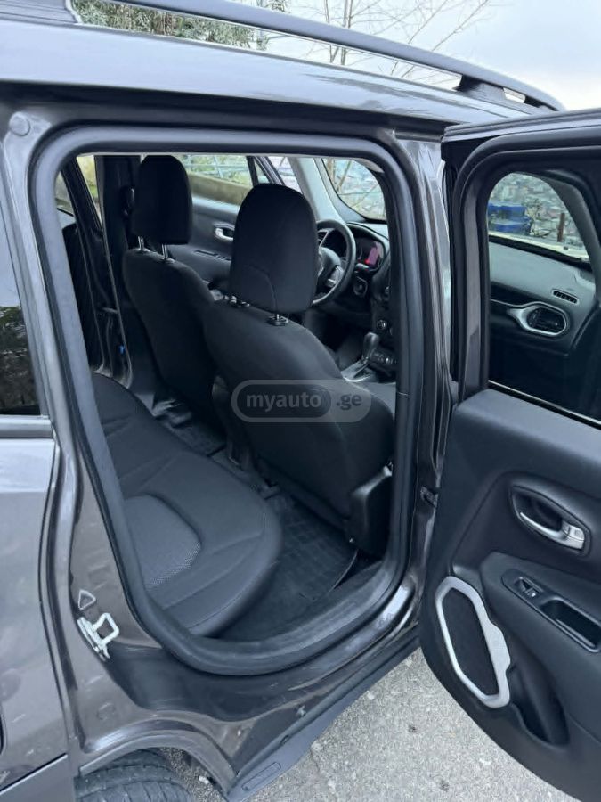 Jeep Renegade - фото 6