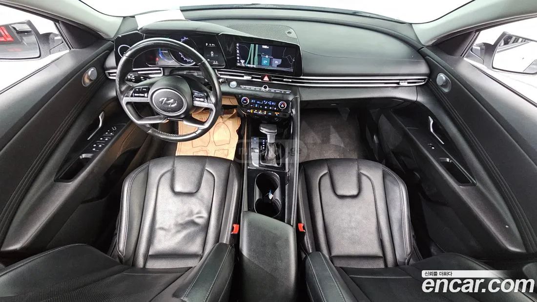 Hyundai Elantra - фото 7