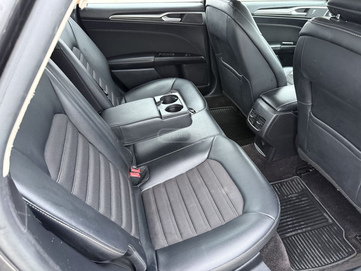 Ford Fusion - фото 13