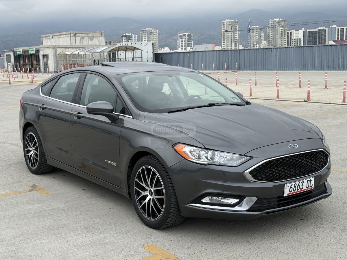 Ford Fusion - фото 8