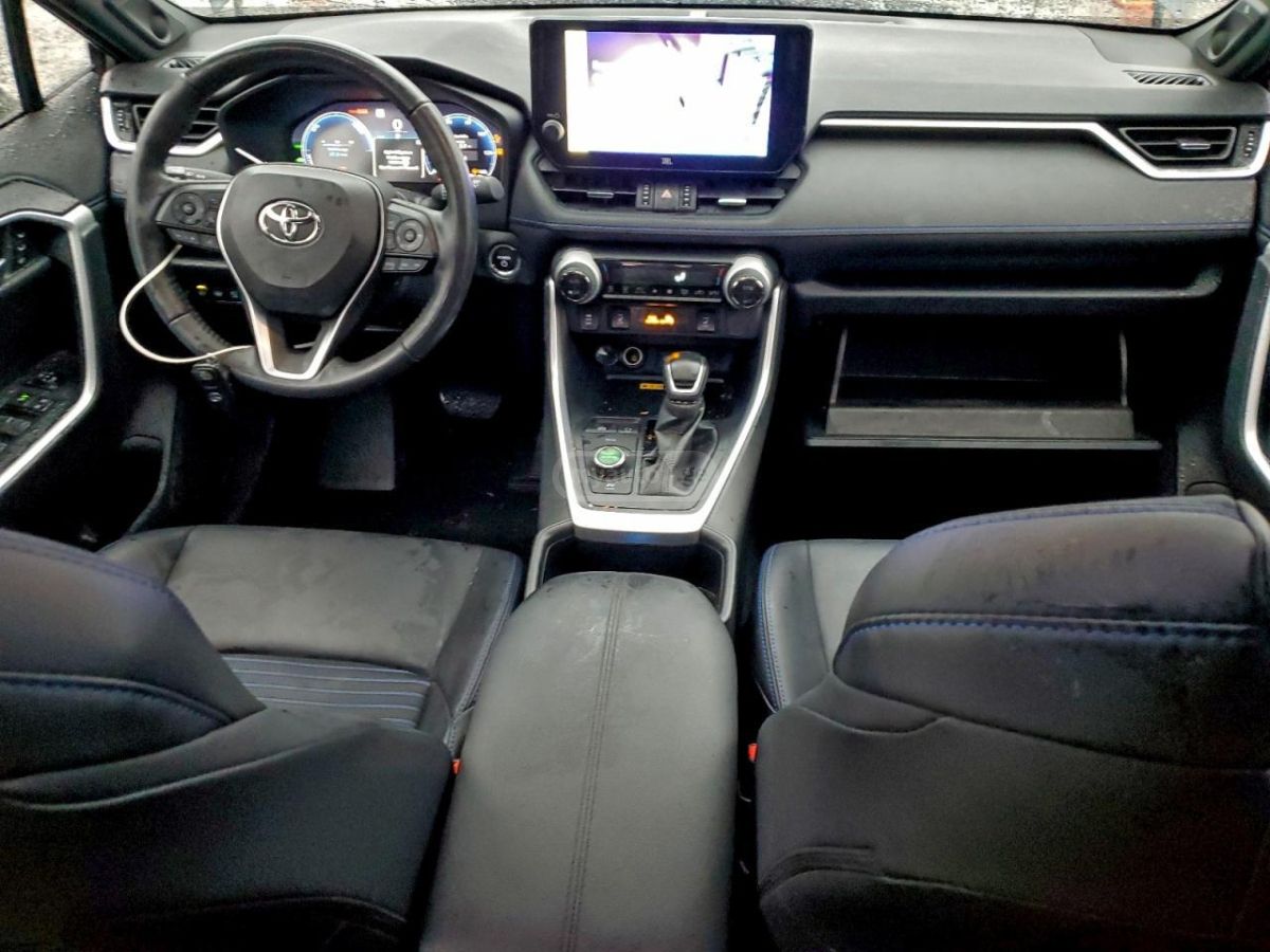 Toyota XSE 4dr All-Wheel Drive CVT — миниатюра 7