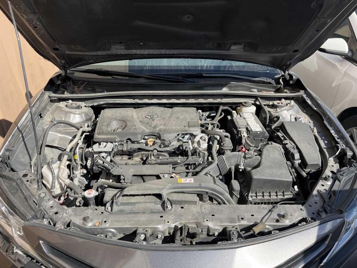 Toyota SE 4dr All-Wheel Drive Sedan A — миниатюра 10