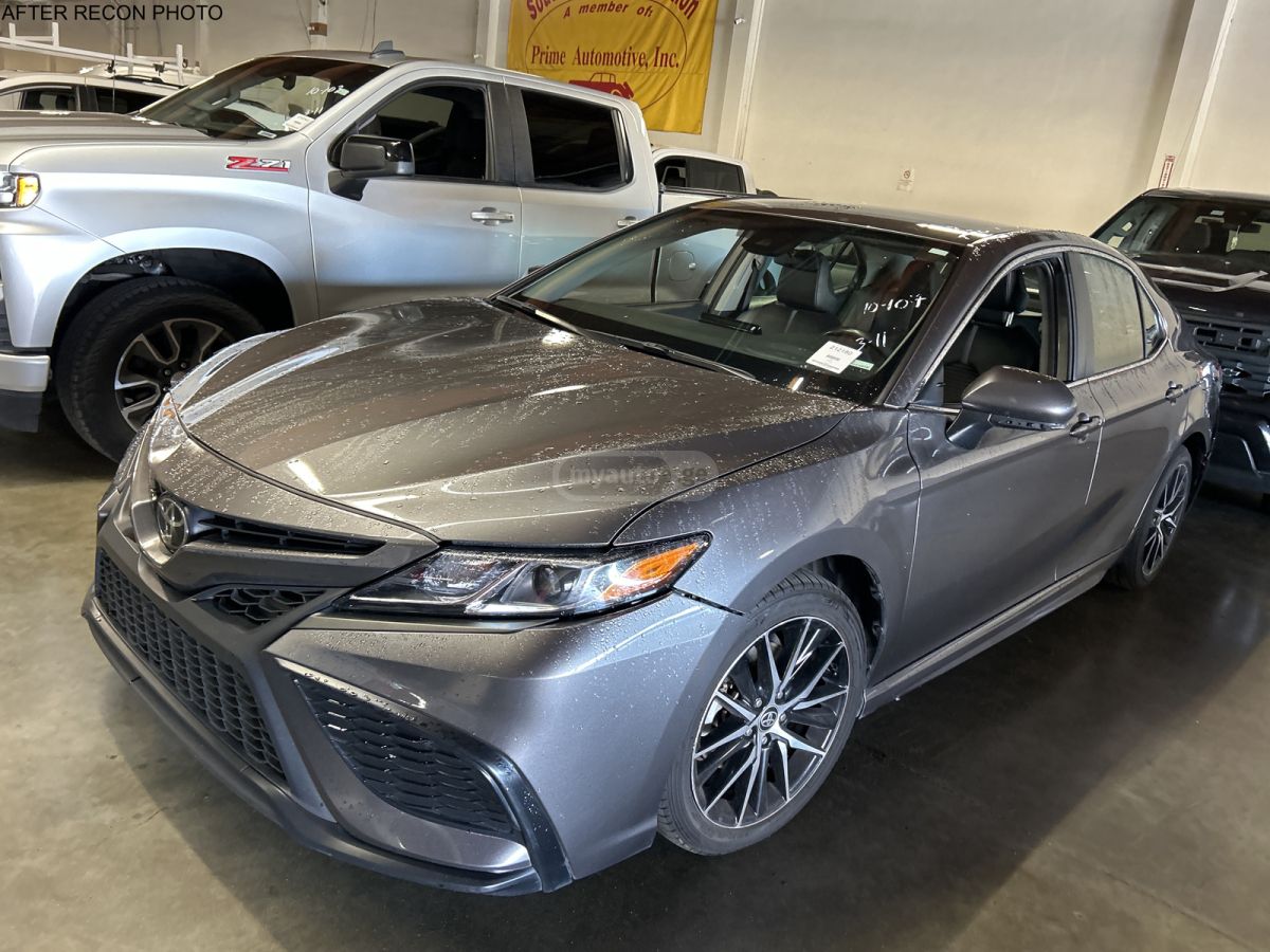 Toyota SE 4dr All-Wheel Drive Sedan A — миниатюра 7