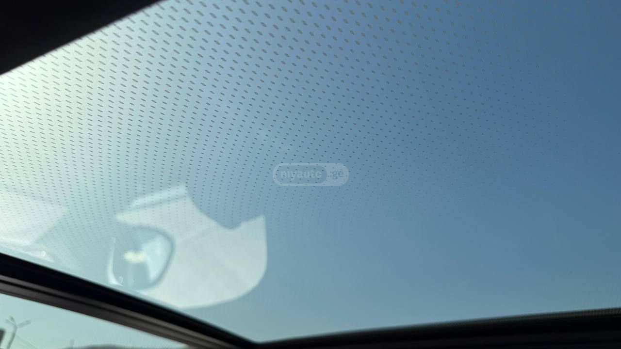 BMW xDrive40i 4dr All-Wheel Drive — миниатюра 14