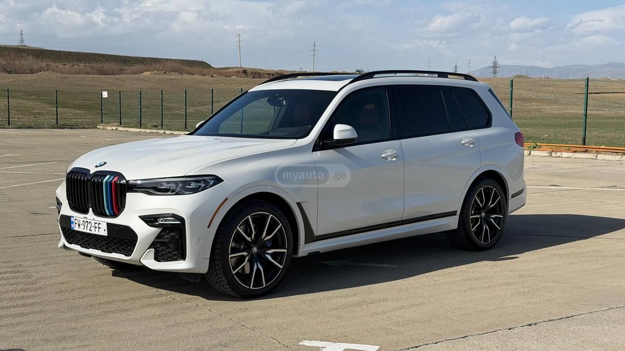 BMW xDrive40i 4dr All-Wheel Drive — миниатюра 6