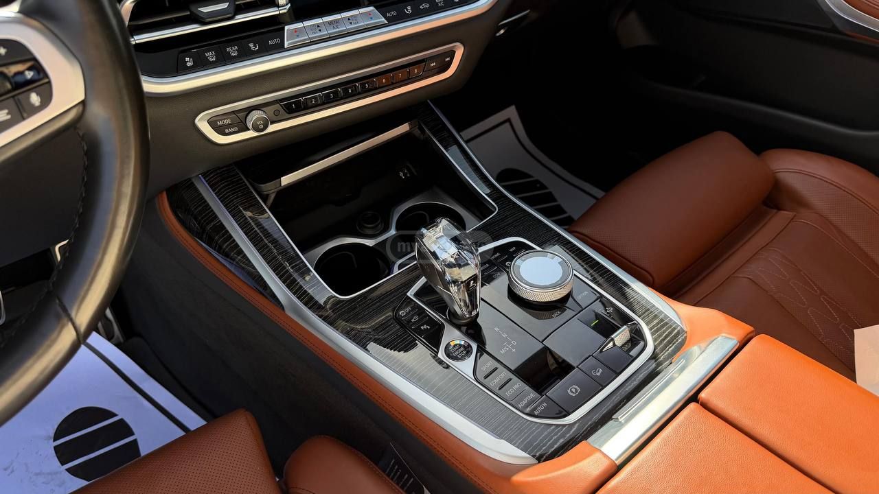 BMW xDrive40i 4dr All-Wheel Drive — миниатюра 9